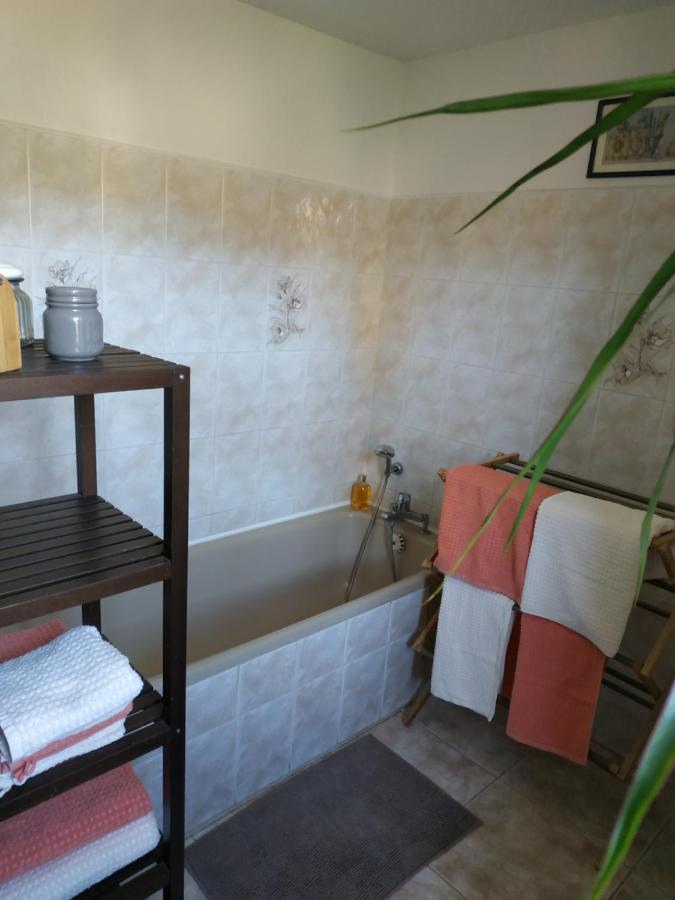Chez Sylvie, Chambre Calme Saint-Leon-sur-Vezere Kültér fotó